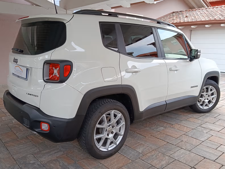 Jeep Renegade - 4