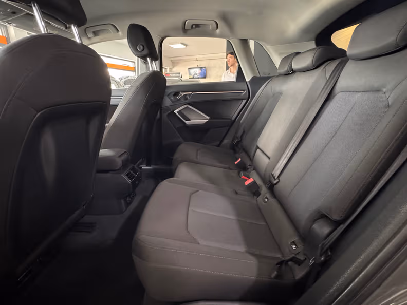 Audi Q3 - 12