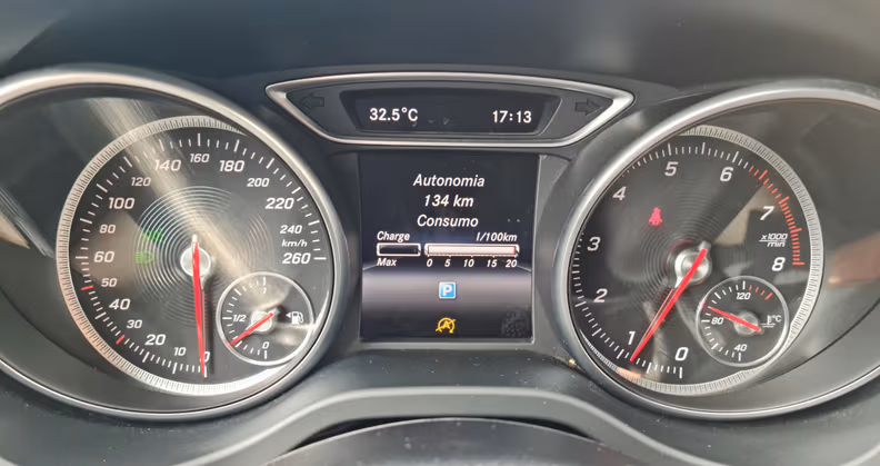 Mercedes-Benz CLA-Class - 31