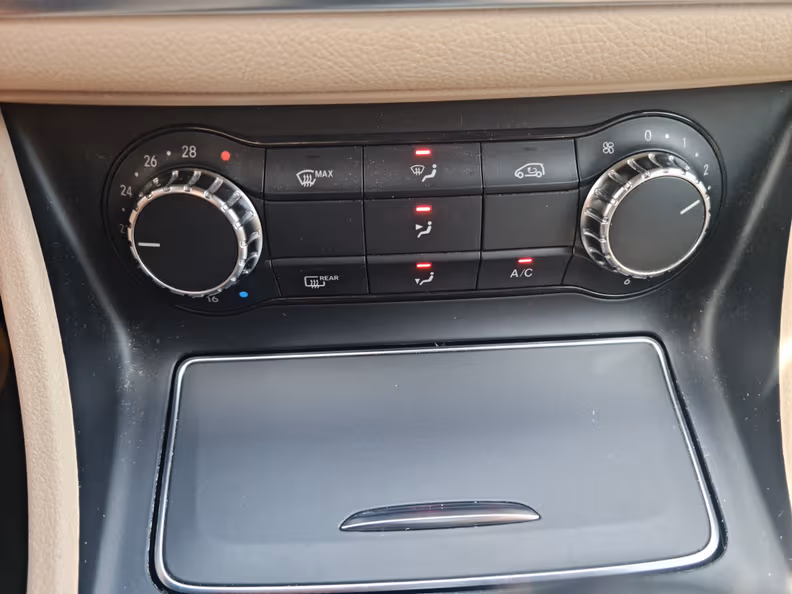 Mercedes-Benz CLA-Class - 33
