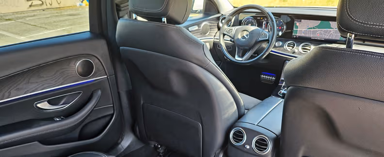 Mercedes-Benz E-Class - 19