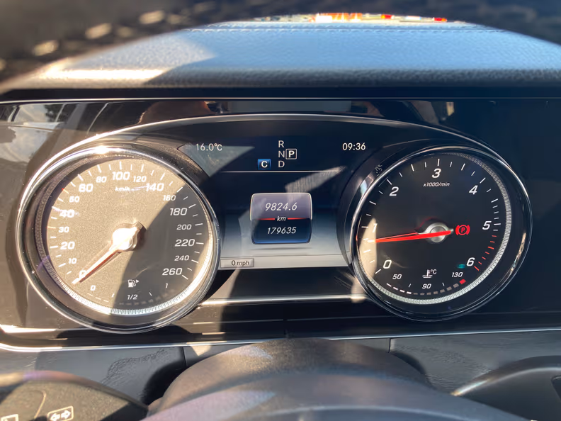 Mercedes-Benz E-Class - 51