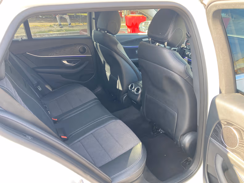 Mercedes-Benz E-Class - 67