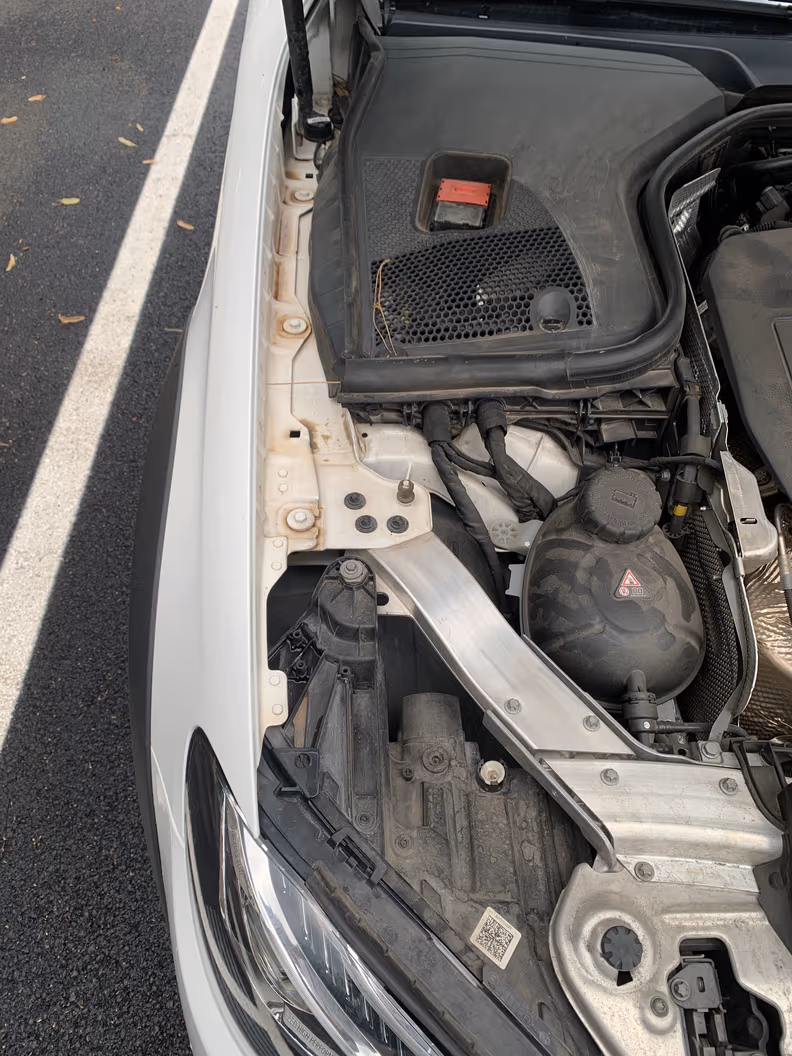 Mercedes-Benz E-Class - 84