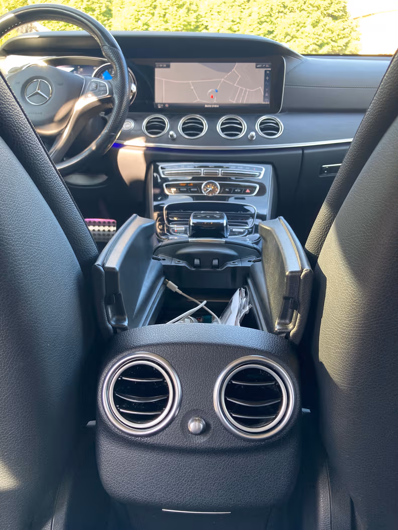 Mercedes-Benz E-Class - 64