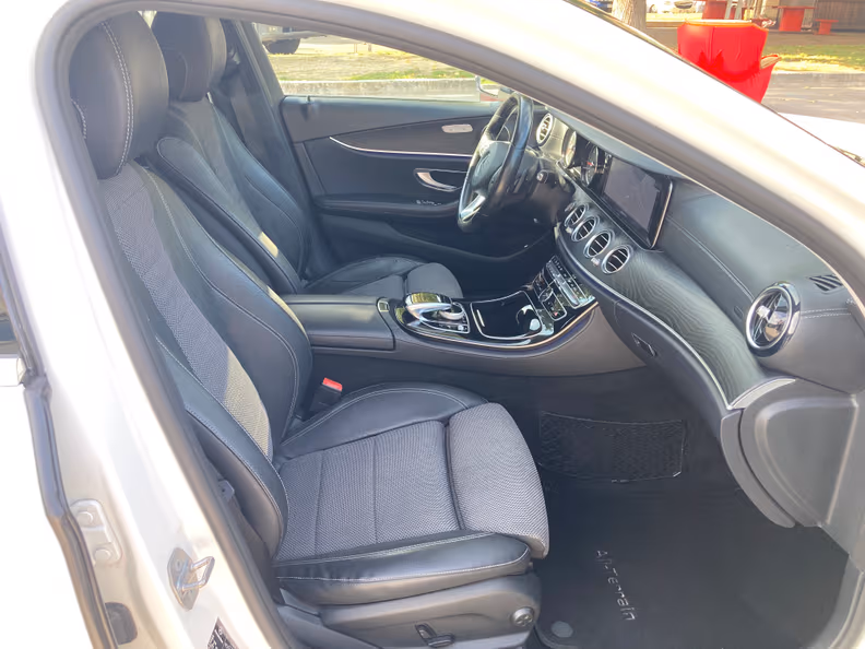 Mercedes-Benz E-Class - 72