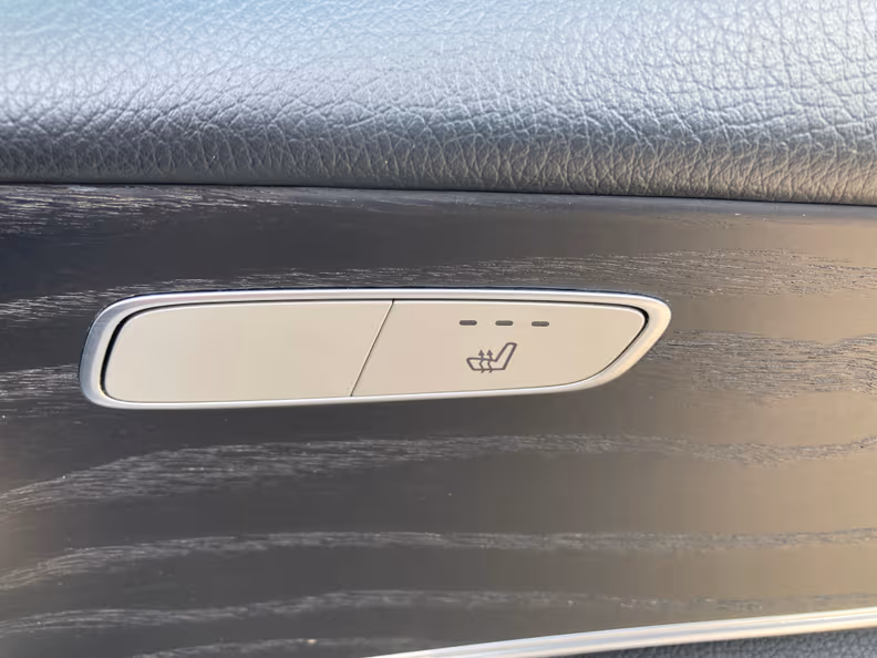 Mercedes-Benz E-Class - 71