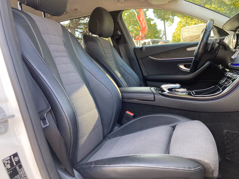 Mercedes-Benz E-Class - 73