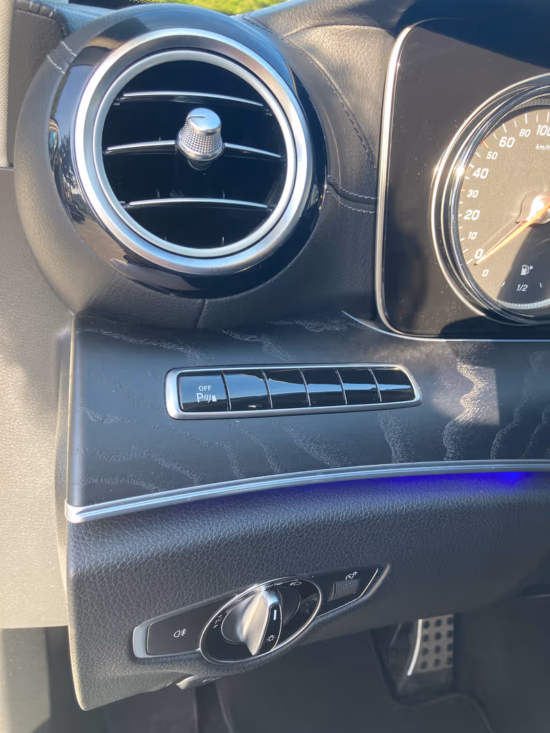 Mercedes-Benz E-Class - 49