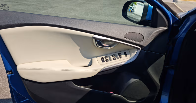 Volvo V40 - 29