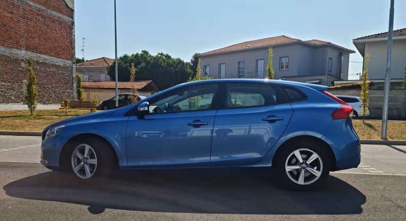 Volvo V40 - 8