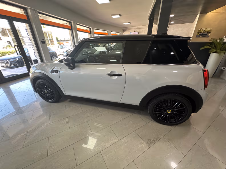 MINI 3-door / 5-door Hatch - 2
