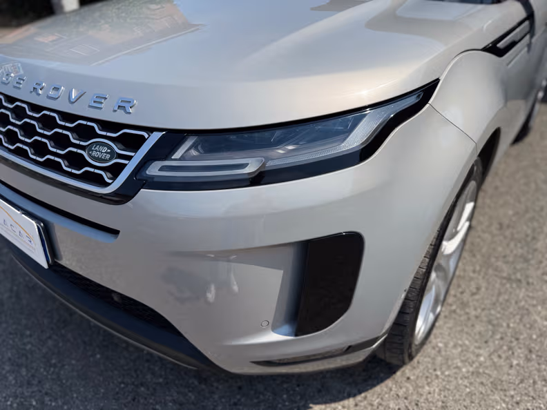 Land Rover Range Rover Evoque - 9