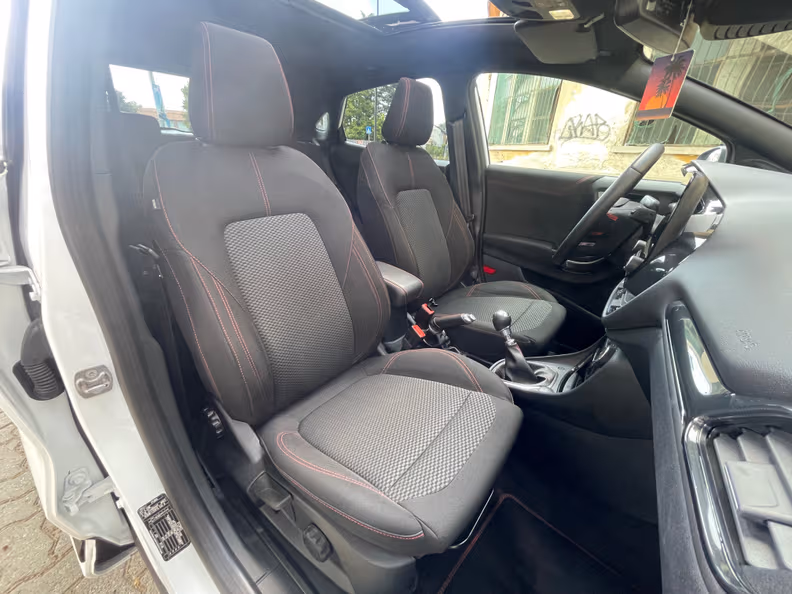 Ford Puma - 32
