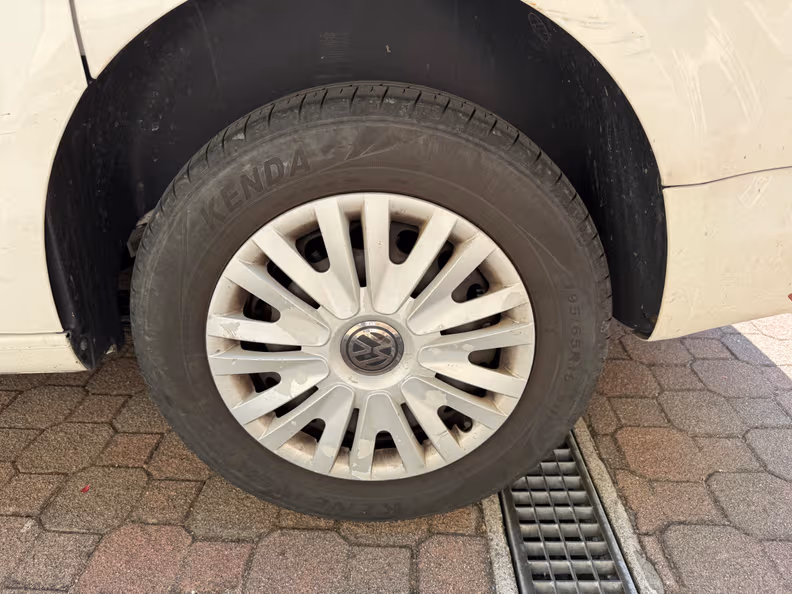 VW Caddy - 32