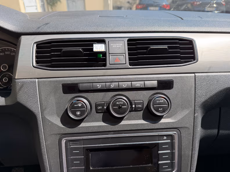 VW Caddy - 18