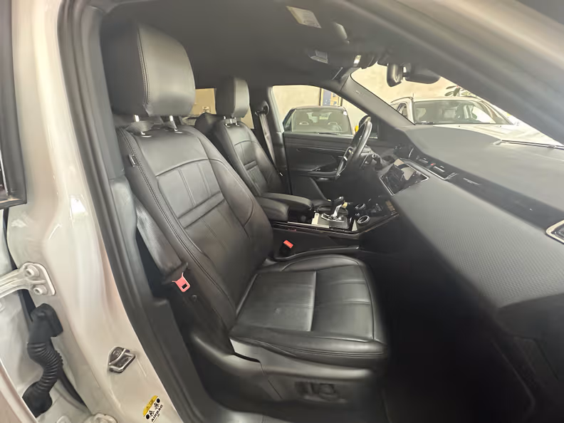 Land Rover Range Rover Evoque - 13
