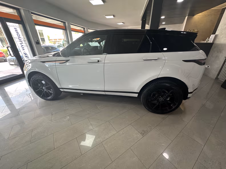 Land Rover Range Rover Evoque - 3