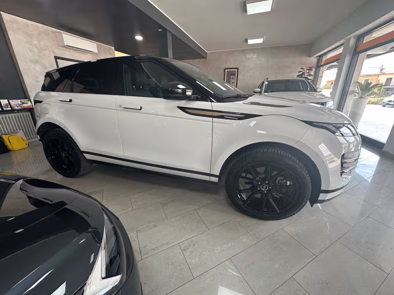 Land Rover Range Rover Evoque - 7