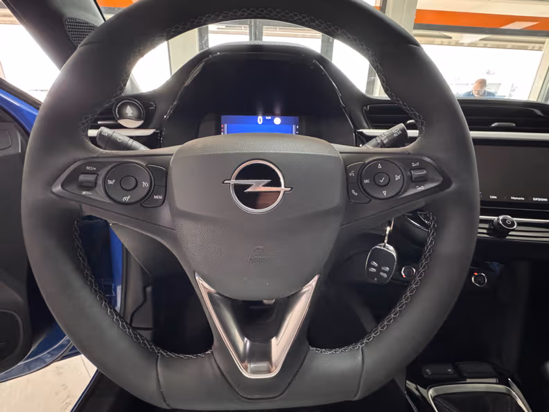 Opel Corsa - 8
