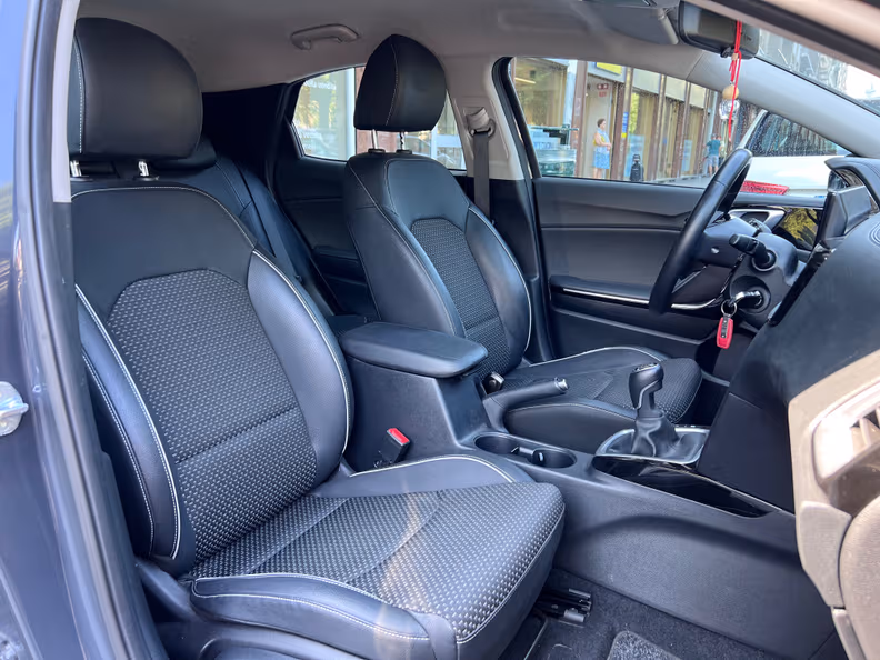 Kia XCeed - 12