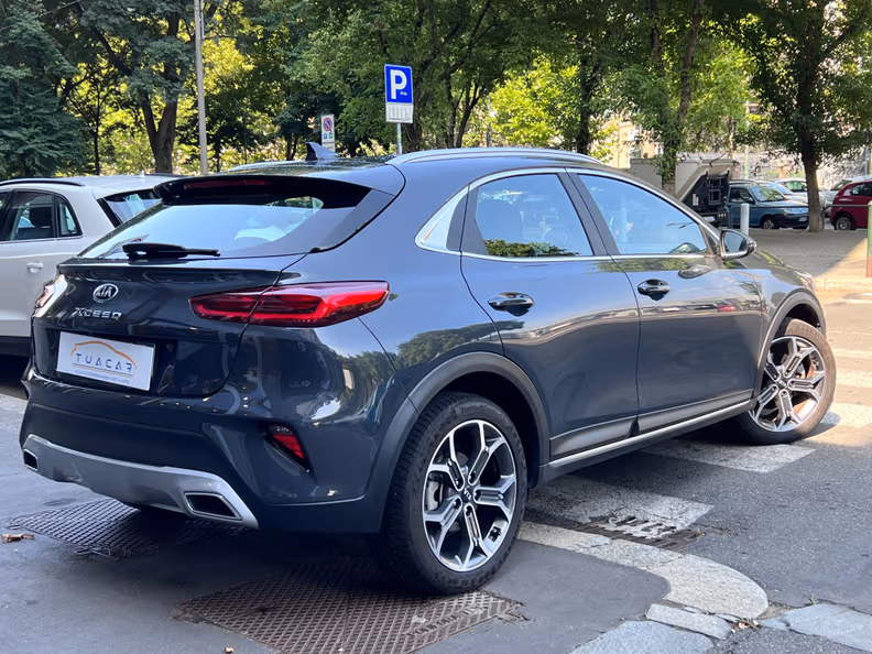 Kia XCeed - 4