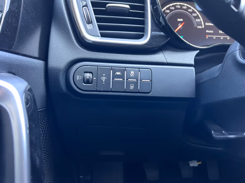 Kia XCeed - 29
