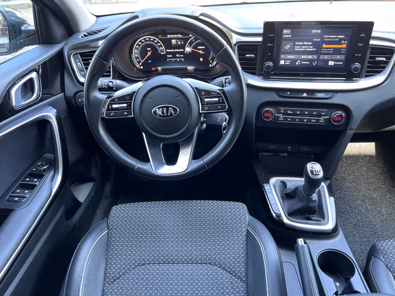 Kia XCeed - 9
