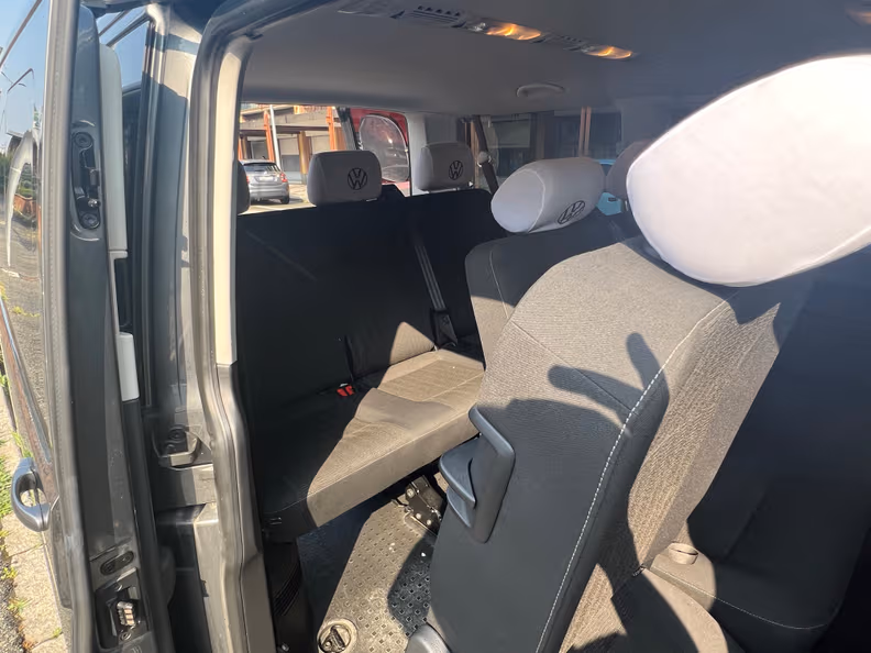 VW Caravelle - 18