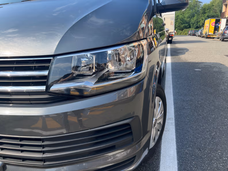 VW Caravelle - 8