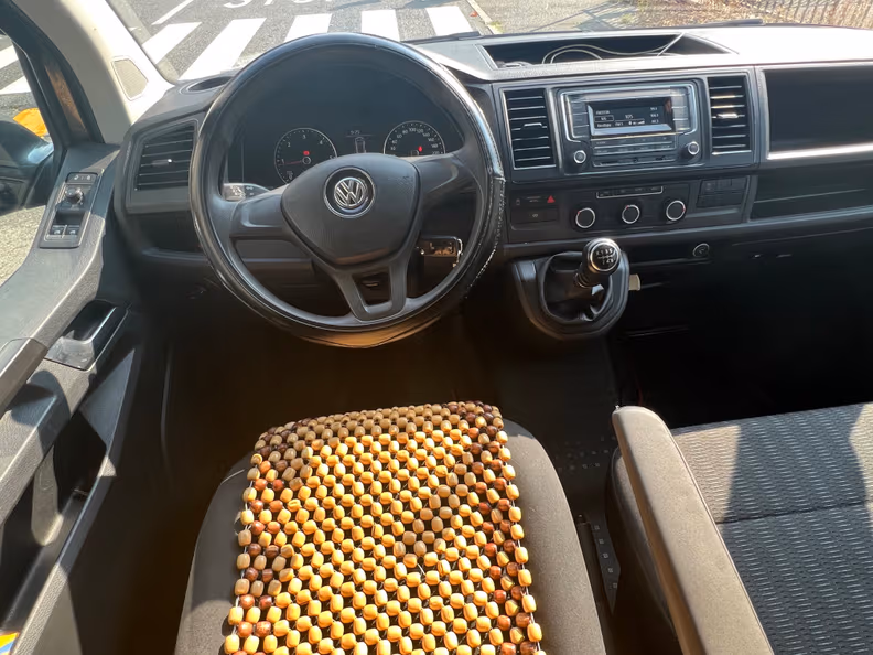 VW Caravelle - 20