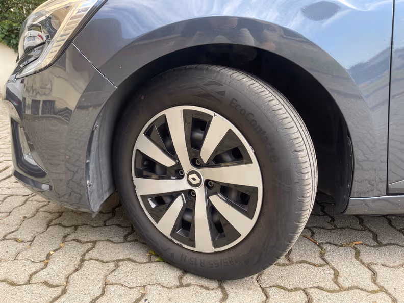 Renault Clio - 46