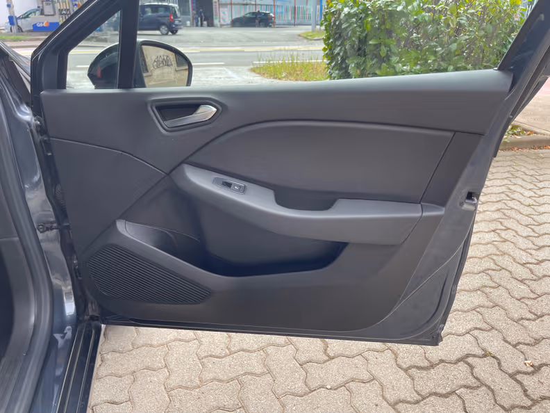 Renault Clio - 35