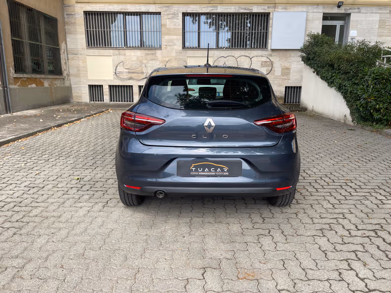 Renault Clio - 6