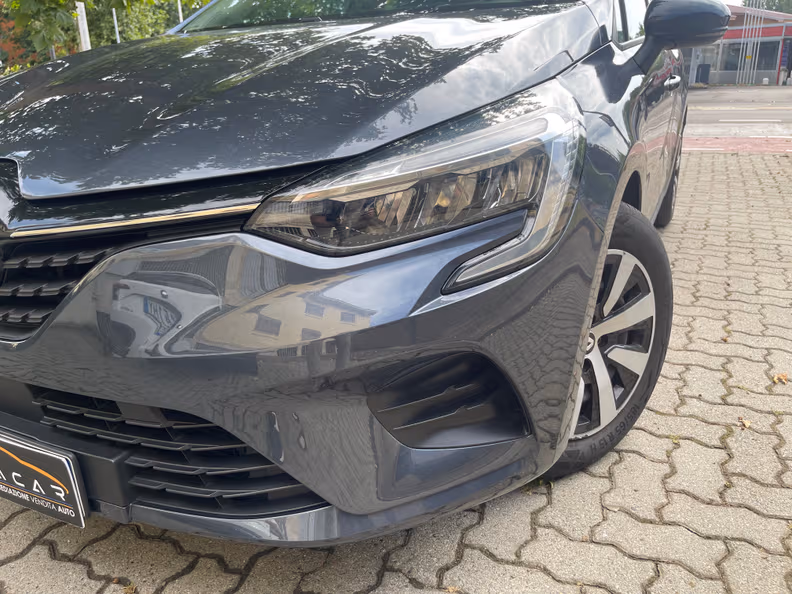 Renault Clio - 41