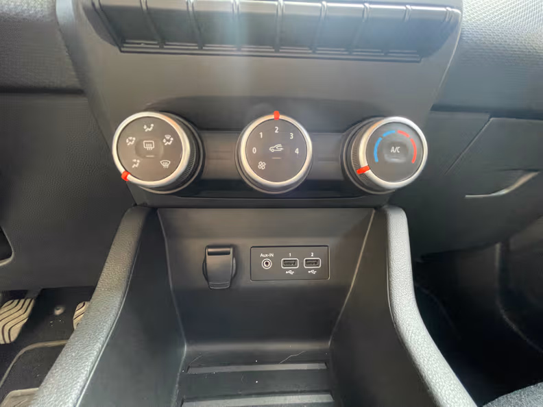 Renault Clio - 22