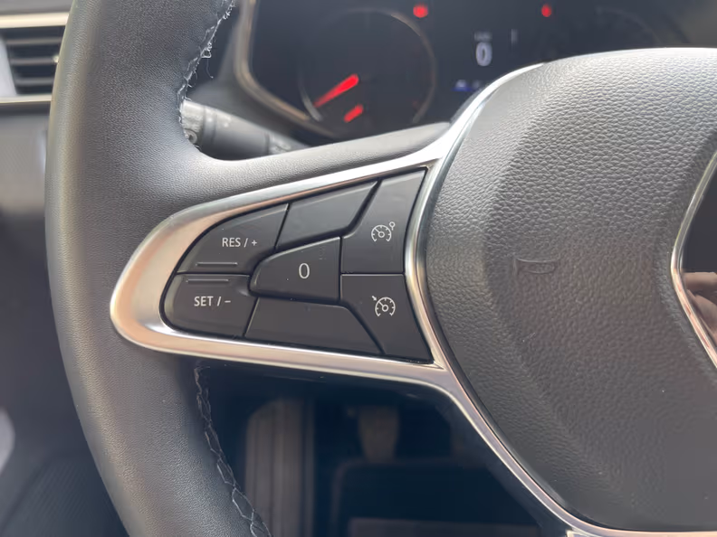 Renault Clio - 17