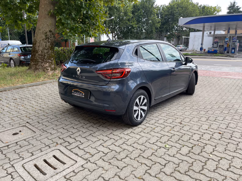 Renault Clio - 5