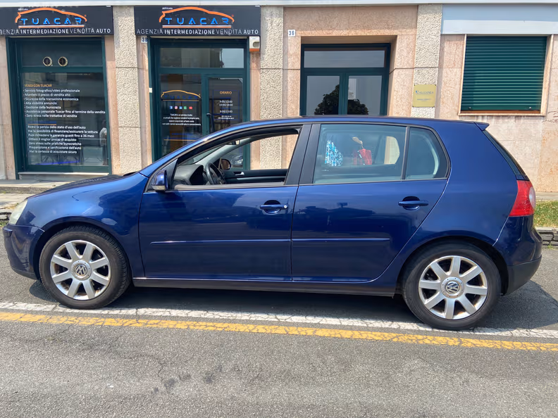 Volkswagen Golf - 18