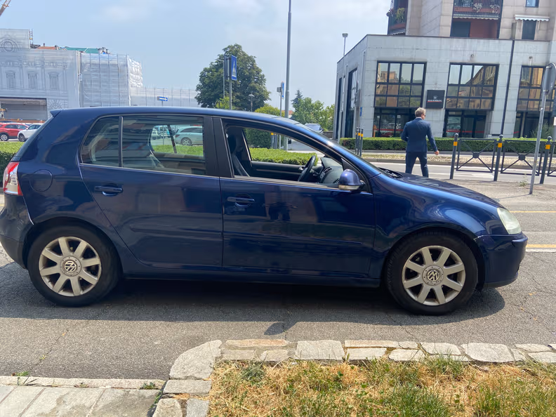 Volkswagen Golf - 19