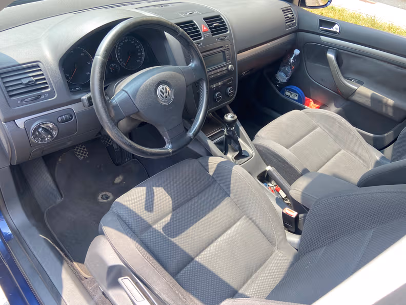Volkswagen Golf - 4