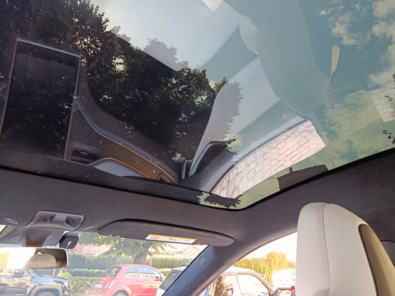 Tesla Model S - 16