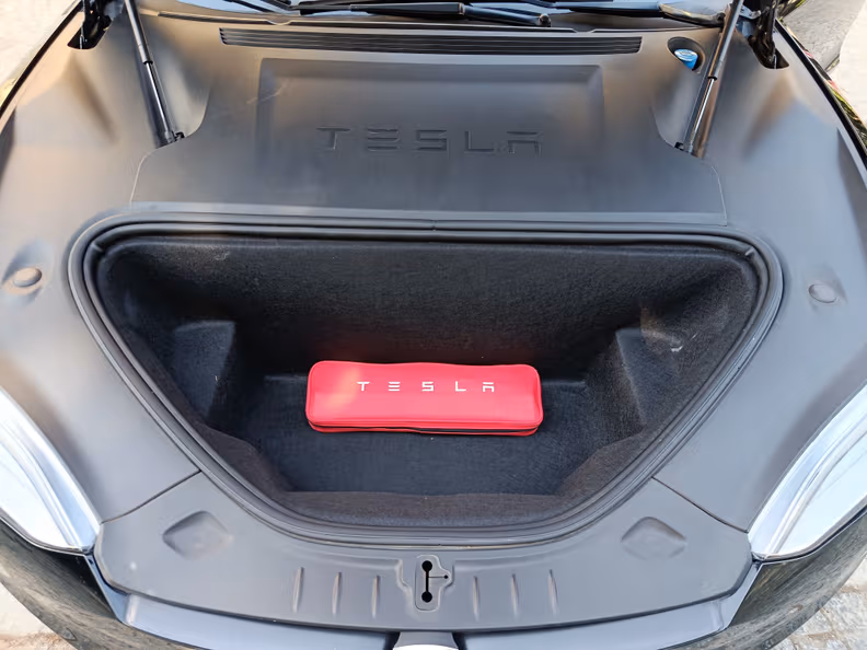 Tesla Model S - 42