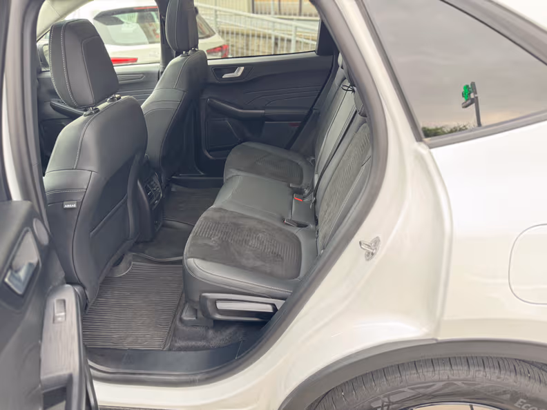 Ford Kuga - 25