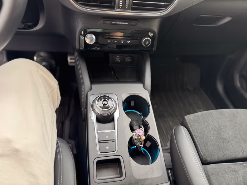 Ford Kuga - 18