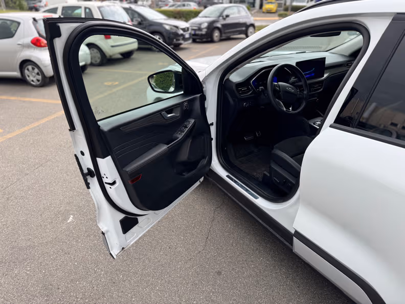 Ford Kuga - 22