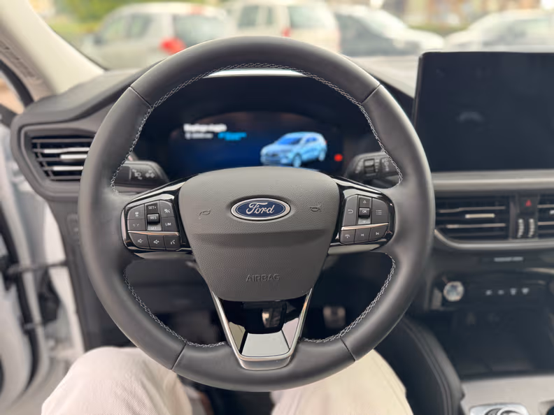 Ford Kuga - 9