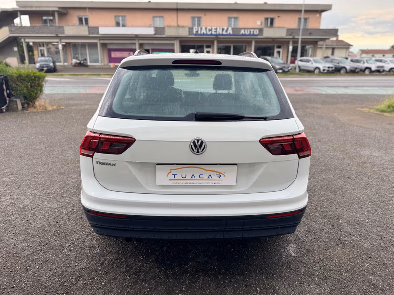 VW Tiguan - 4