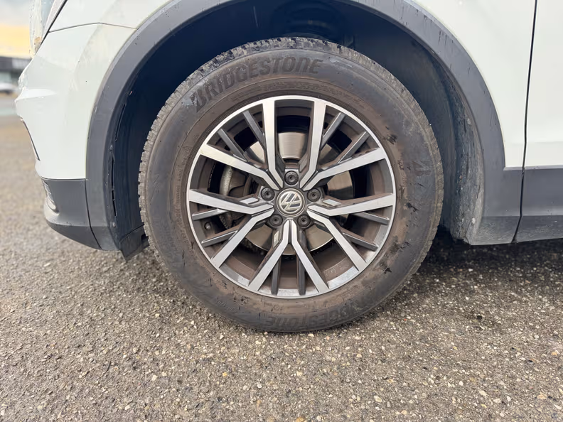 VW Tiguan - 10