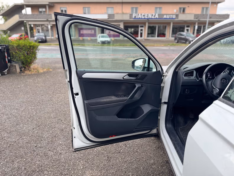 VW Tiguan - 13